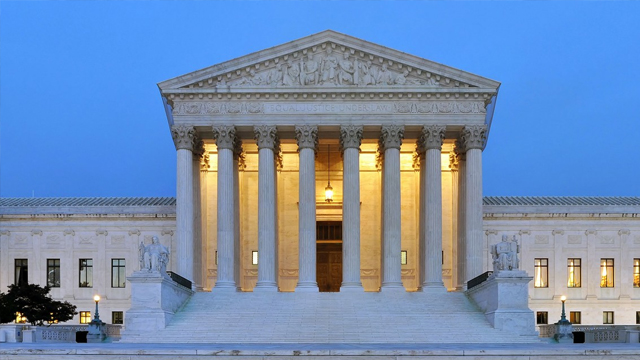 SEGRE: “La Corte Suprema deve decidere se vuole possedere Twitter”